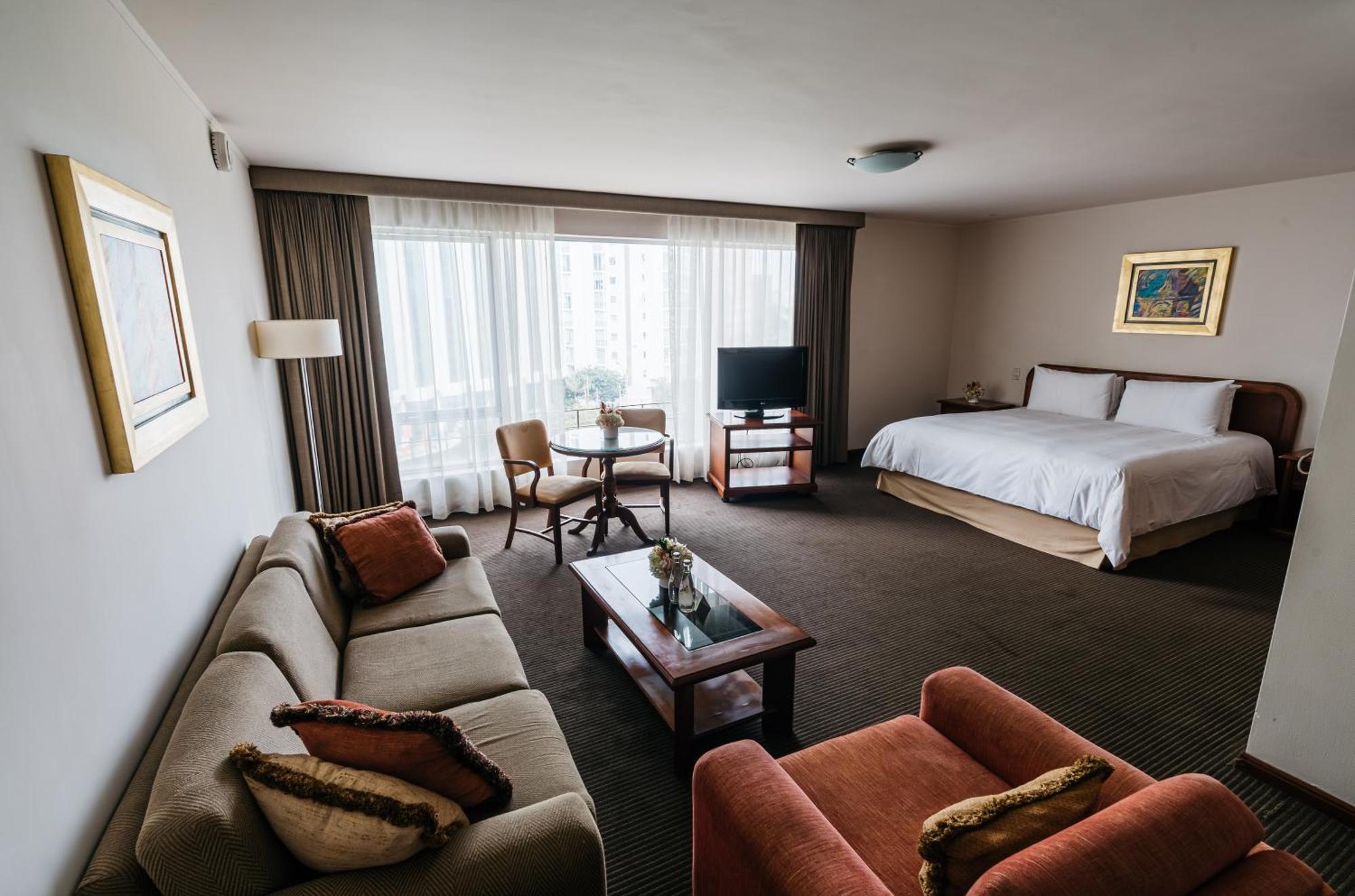Bth Hotel Lima Golf Екстер'єр фото
