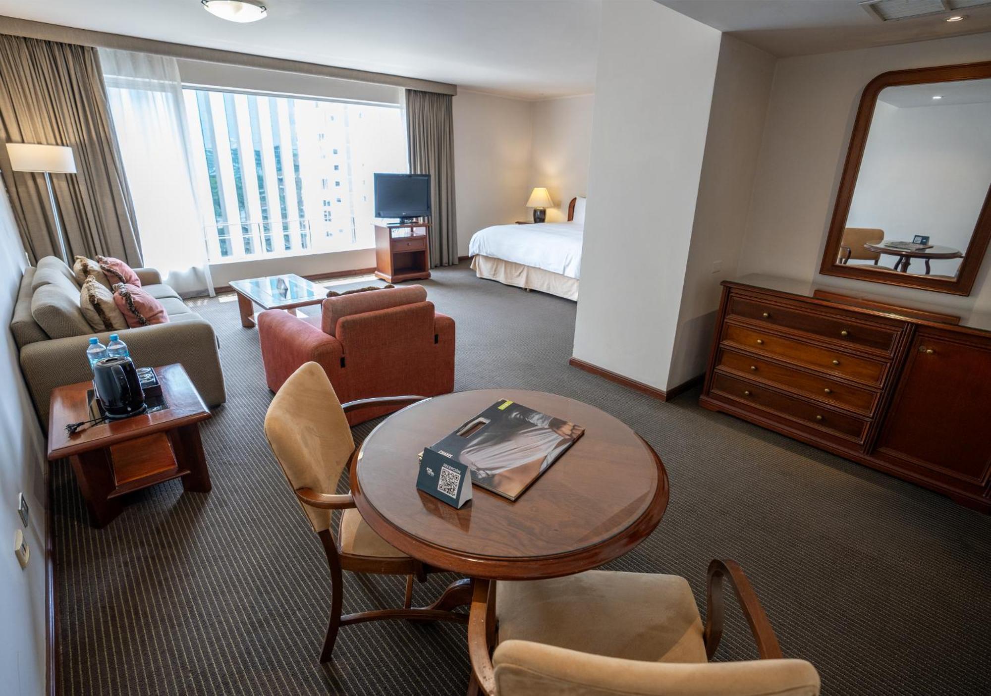 Bth Hotel Lima Golf Екстер'єр фото